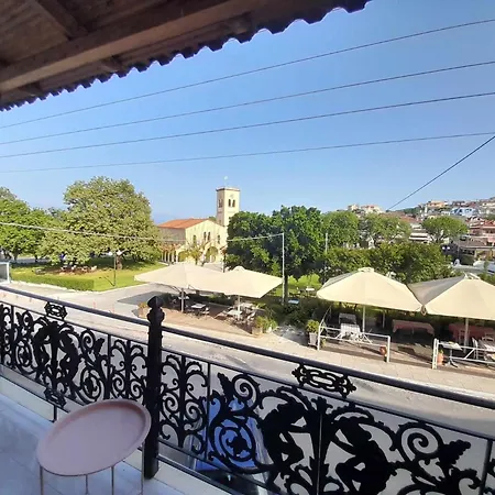 Square Petalídi